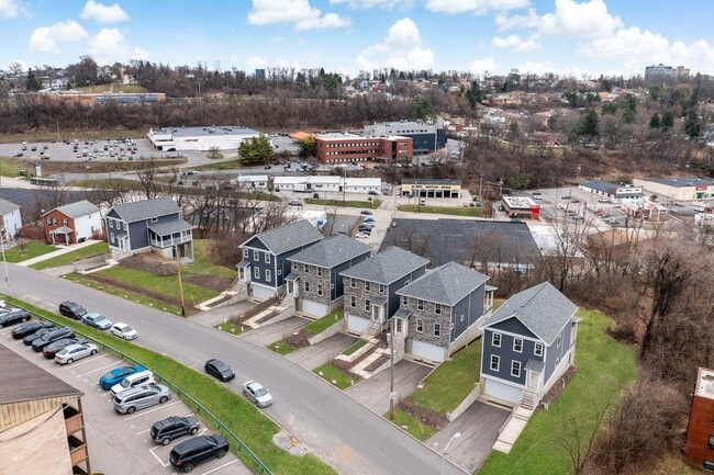 1827 Chessland St in Pittsburgh, PA - Building Photo - Building Photo