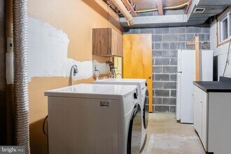 906 Locust St in Philadelphia, PA - Building Photo - Building Photo