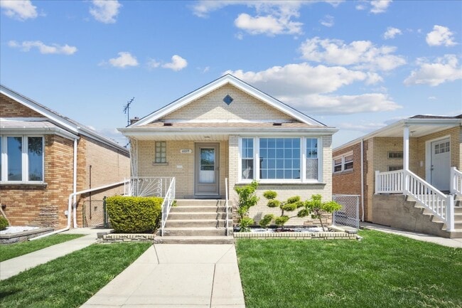 property at 6039 S Narragansett Ave
