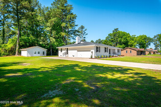 513 Greenfield Blvd in Greenville, NC - Building Photo - Building Photo