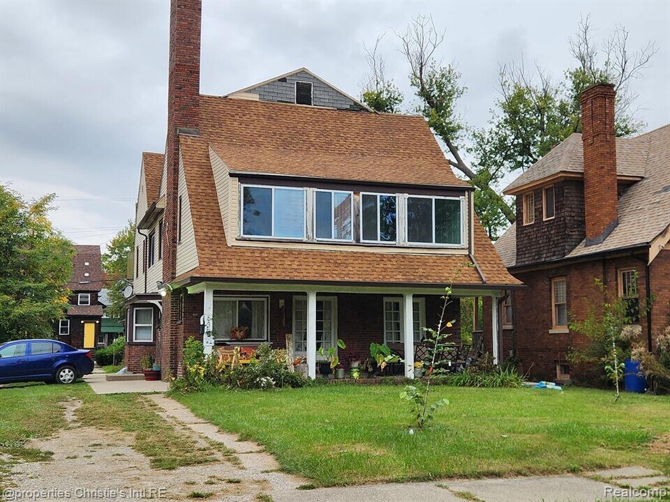 630 Glynn Ct in Detroit, MI - Building Photo
