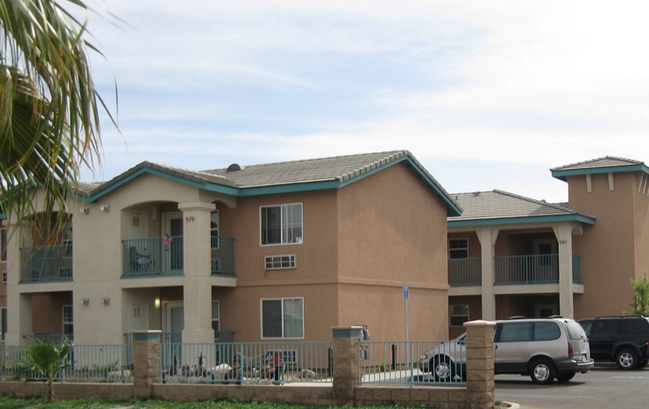 El Centro Senior Villas II in El Centro, CA - Building Photo