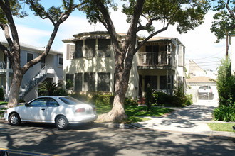 805 E Doran St in Glendale, CA - Building Photo - Building Photo