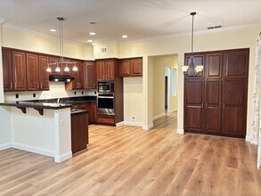1736 Dunkeld Ln in Folsom, CA - Building Photo - Building Photo