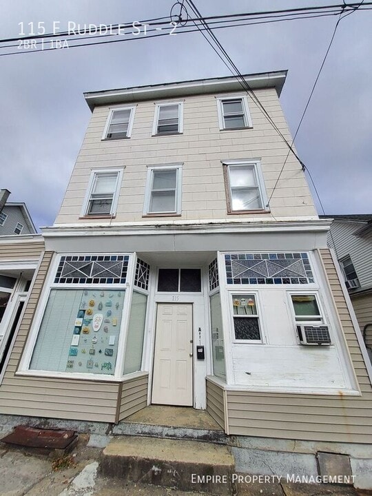 115 E Ruddle St in Coaldale, PA - Building Photo