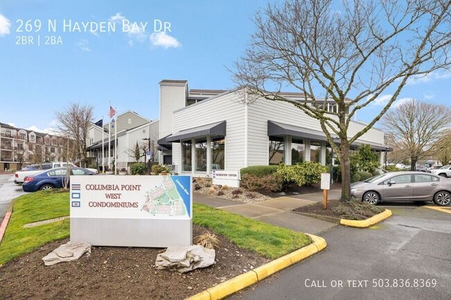 269 N Hayden Bay Dr in Portland, OR - Building Photo - Building Photo