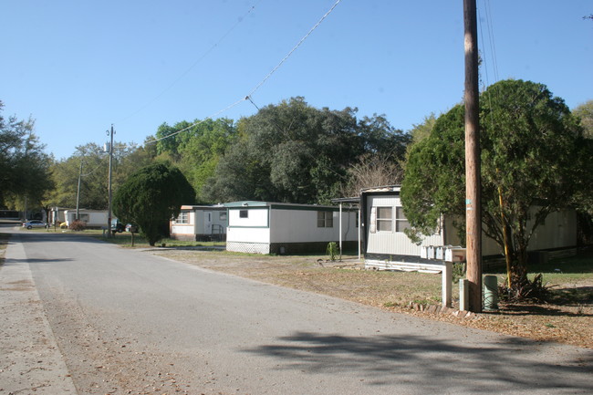 Countryside Mobile Home Park in Thonotosassa, FL - Foto de edificio - Building Photo