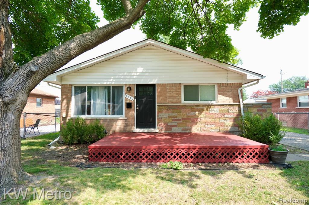 1205 Alvin St in Westland, MI - Building Photo