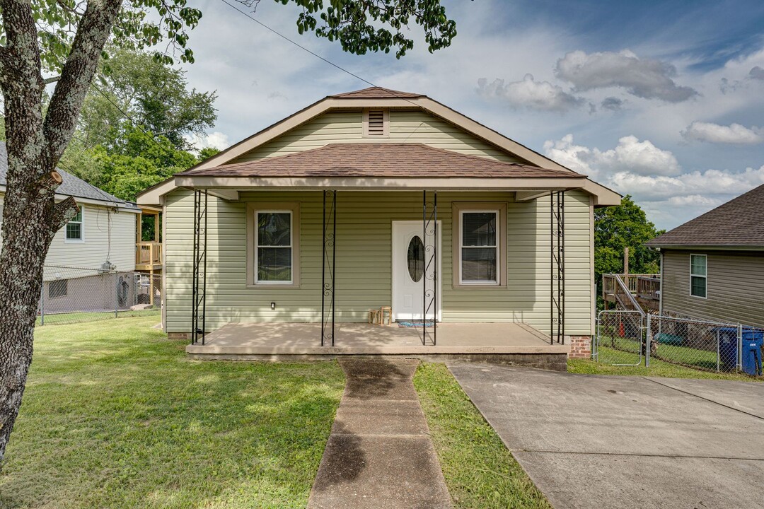 3506 Northrop St in Chattanooga, TN - Foto de edificio