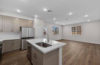 40400 Via Cava in Temecula, CA - Building Photo - Building Photo