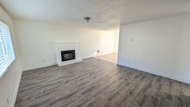 23031 SW Main St in Sherwood, OR - Building Photo - Building Photo