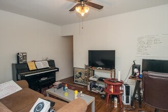 2959 N Halsted St, Unit A00C in Chicago, IL - Building Photo - Building Photo