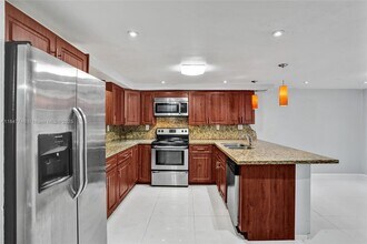 20607 NE 7th Ct in Miami, FL - Building Photo - Building Photo
