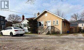 678 Oxford St E in London, ON - Building Photo