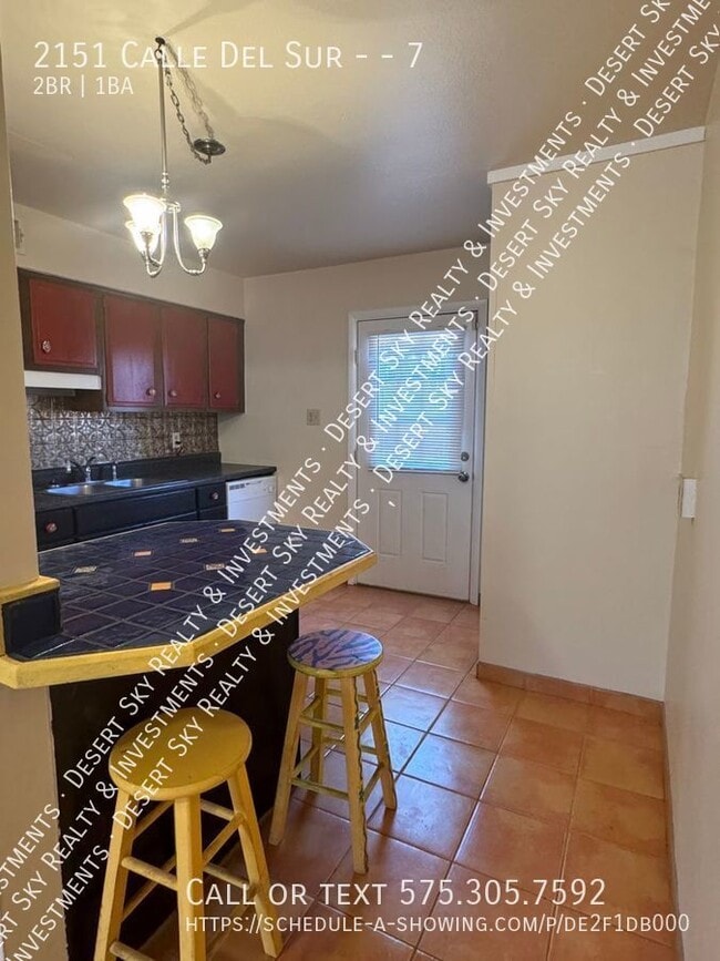 property at 2151 Calle Del Sur
