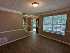 2570 Rainover Ct in Decatur, GA - Foto de edificio - Building Photo