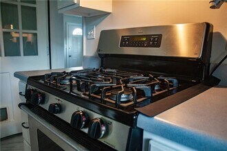 2310 Poplar Springs Dr NE in Atlanta, GA - Building Photo - Building Photo