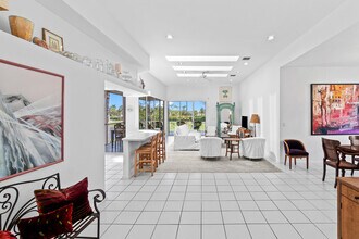 5142 Lake Catalina Dr in Boca Raton, FL - Building Photo - Building Photo