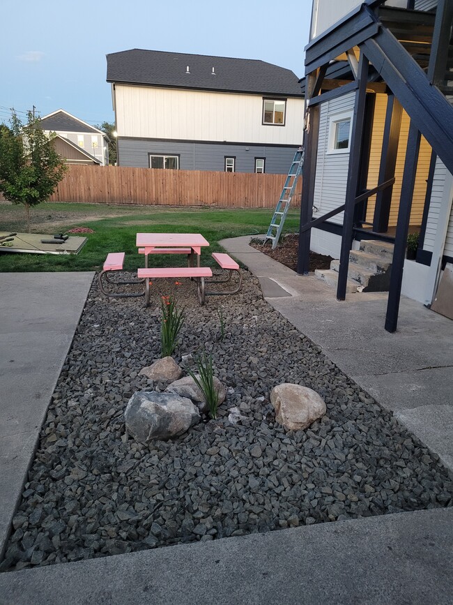 303 E Indiana Ave, Unit 2 in Spokane, WA - Building Photo - Building Photo