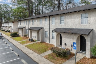 Camelia in Brunswick, GA - Foto de edificio - Building Photo