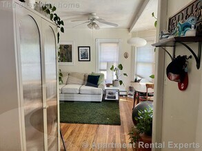 68 Alpine St in Somerville, MA - Building Photo - Building Photo