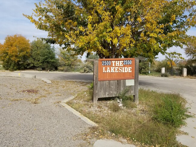 2550 Bent Tree Rd, Unit The Lakeside in Roswell, NM - Foto de edificio - Building Photo