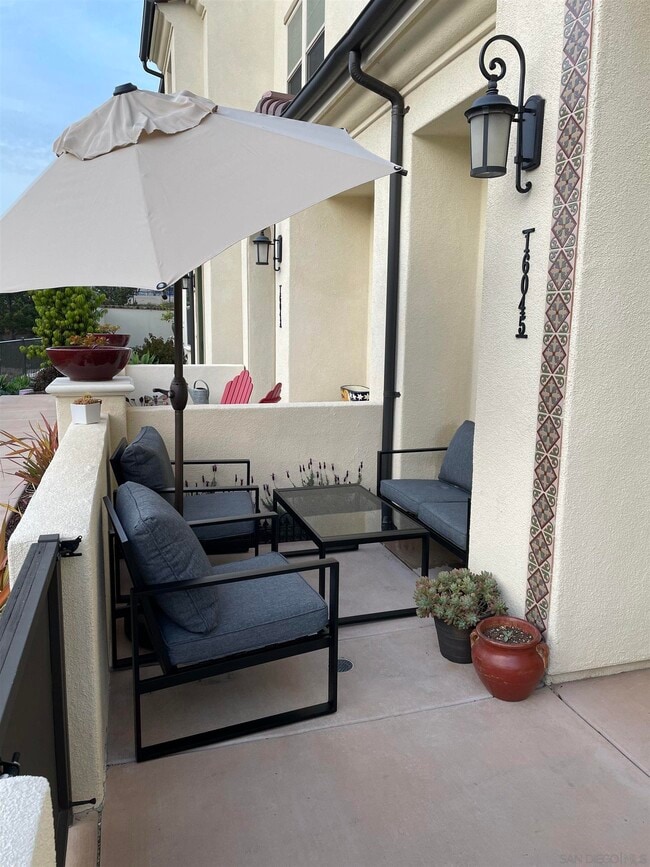 16045 Veridian Cir in San Diego, CA - Building Photo - Building Photo