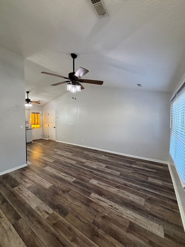 7800 Branford Ct in Powell, TN - Building Photo - Building Photo