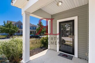 6167 Upper Albany Xing Dr in Westerville, OH - Foto de edificio - Building Photo