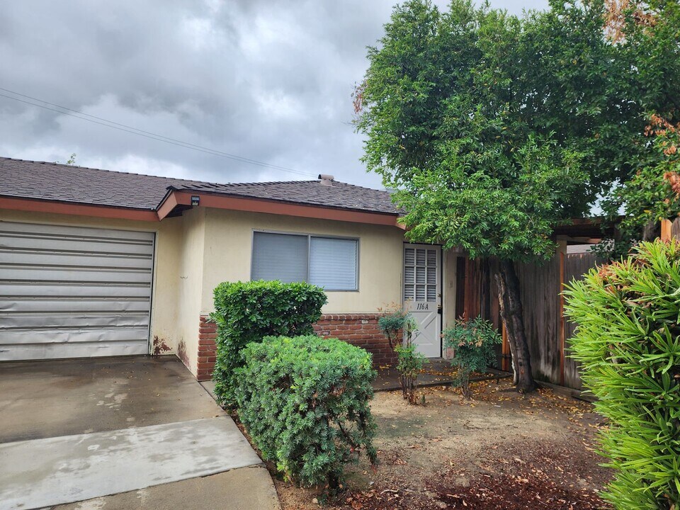 116 Garnsey Ave in Bakersfield, CA - Foto de edificio