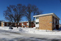 520-608 Mckinley Ave in Mundelein, IL - Foto de edificio - Building Photo