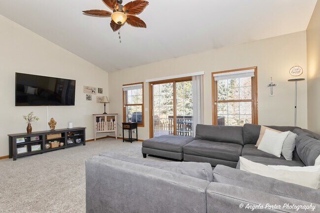 5850 Fieldstone Trail in McHenry, IL - Building Photo - Building Photo