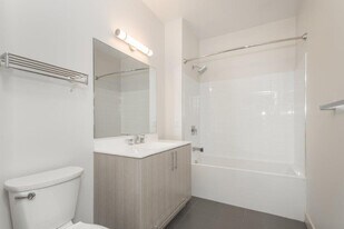 320 D St, Unit 158 in Boston, MA - Building Photo