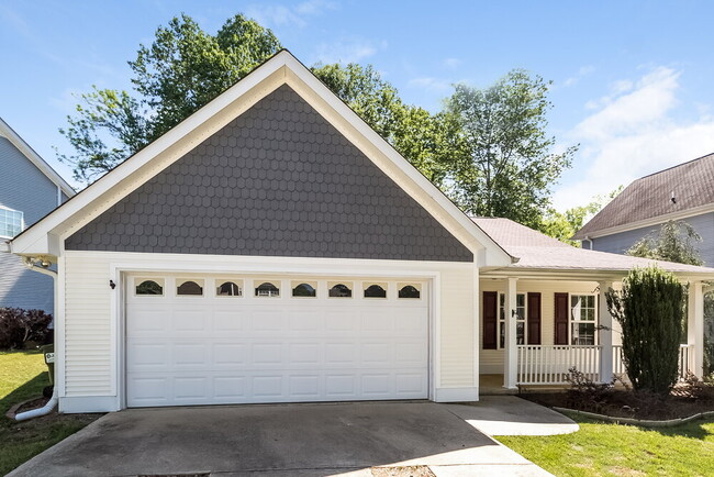 property at 43 Roxbury Ln