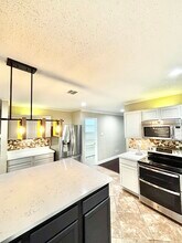 2037 Shawnee Trail in Justin, TX - Building Photo - Building Photo