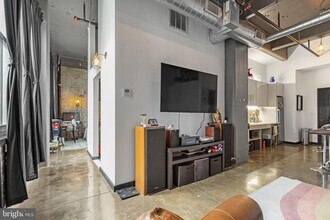 1701 Tulip St in Philadelphia, PA - Building Photo - Building Photo