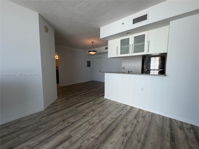 275 NE 18th St in Miami, FL - Building Photo - Building Photo