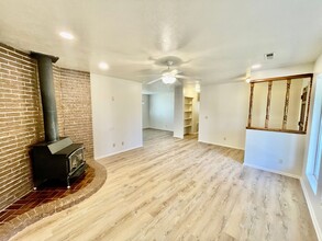 2475 Arrowhead Trail in Santa Clara, UT - Foto de edificio - Building Photo
