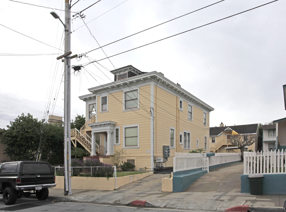 439 Jackson St in Monterey, CA - Foto de edificio