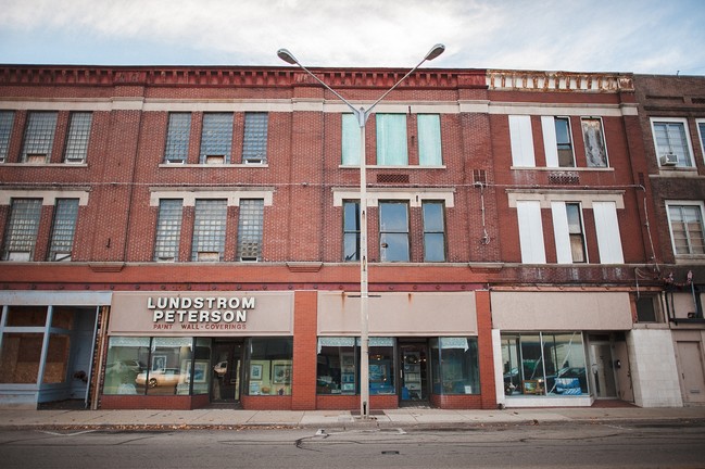 Midtown Lofts in Rockford, IL - Building Photo - Building Photo