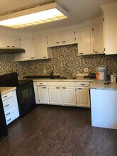 1002 S Stratton St in Decatur, TX - Building Photo - Building Photo