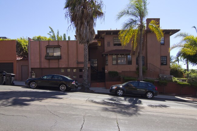 237 W Laurel St in San Diego, CA - Foto de edificio - Building Photo