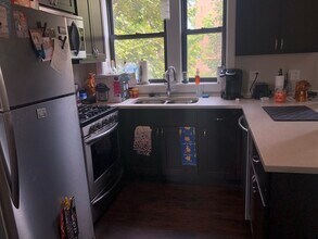 2048 N Damen Ave in Chicago, IL - Building Photo - Building Photo