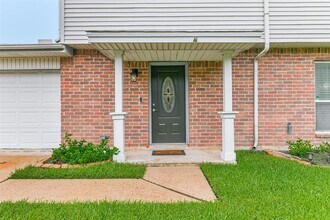207 Woodvale Dr in League City, TX - Building Photo - Building Photo