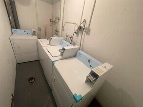 395 SW 15th St in Pompano Beach, FL - Building Photo - Building Photo