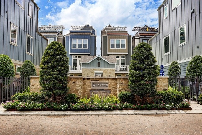 property at 704 N Shepherd Dr
