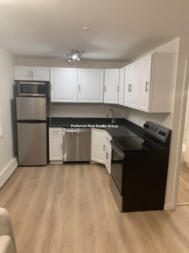 16 Everett Ave, Unit GD in Boston, MA - Building Photo - Building Photo