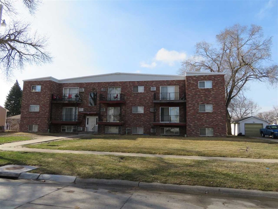 Sunrise Apartments in Norfolk, NE - Building Photo