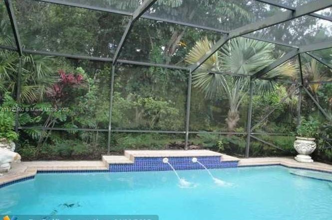 3568 Sanctuary Dr in Coral Springs, FL - Building Photo