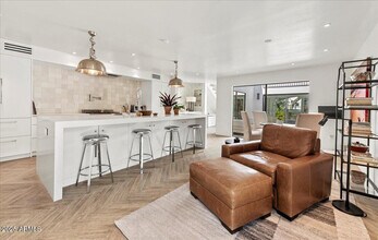 4843 N 72nd Way in Scottsdale, AZ - Building Photo - Building Photo